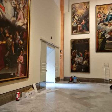 Museo de Bellas Artes de Sevilla (Spain) Holux X4